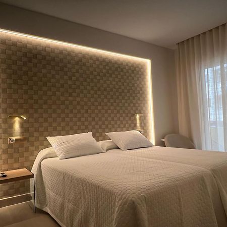 Hotel Restaurant Llansola Sant Carlos de la Ràpita Kültér fotó