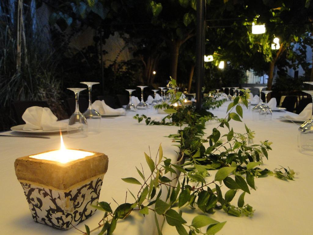 Hotel Restaurant Llansola Sant Carlos de la Ràpita Kültér fotó