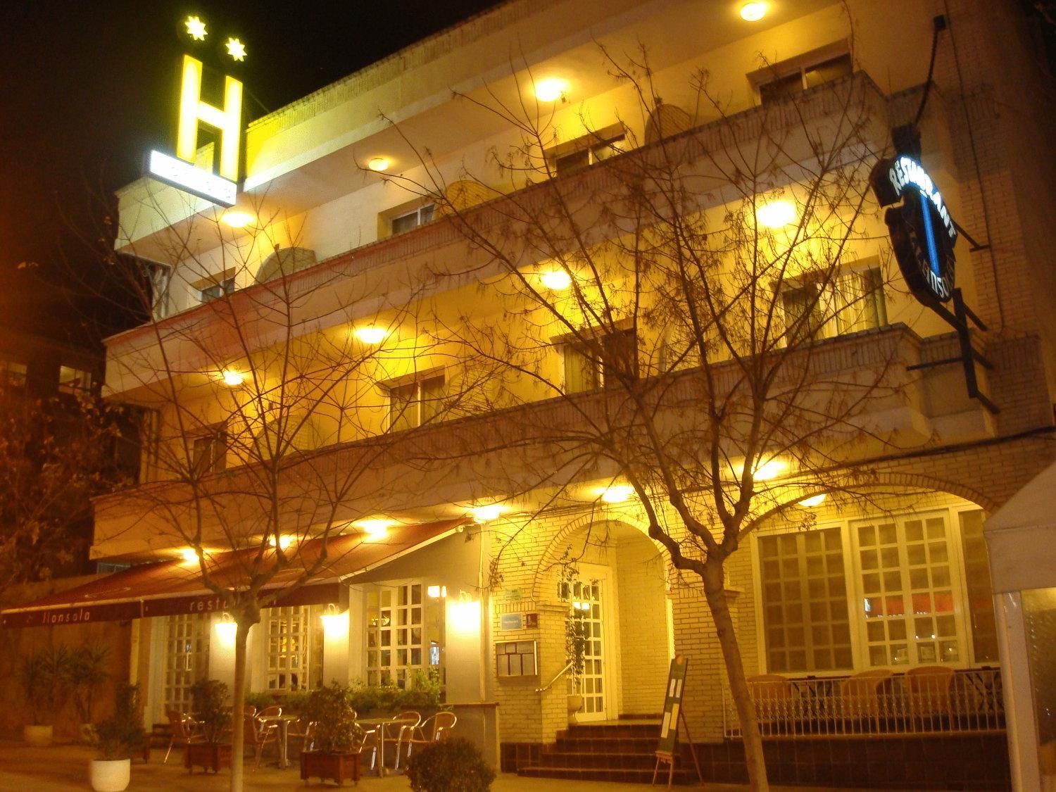 Hotel Restaurant Llansola Sant Carlos de la Ràpita Kültér fotó
