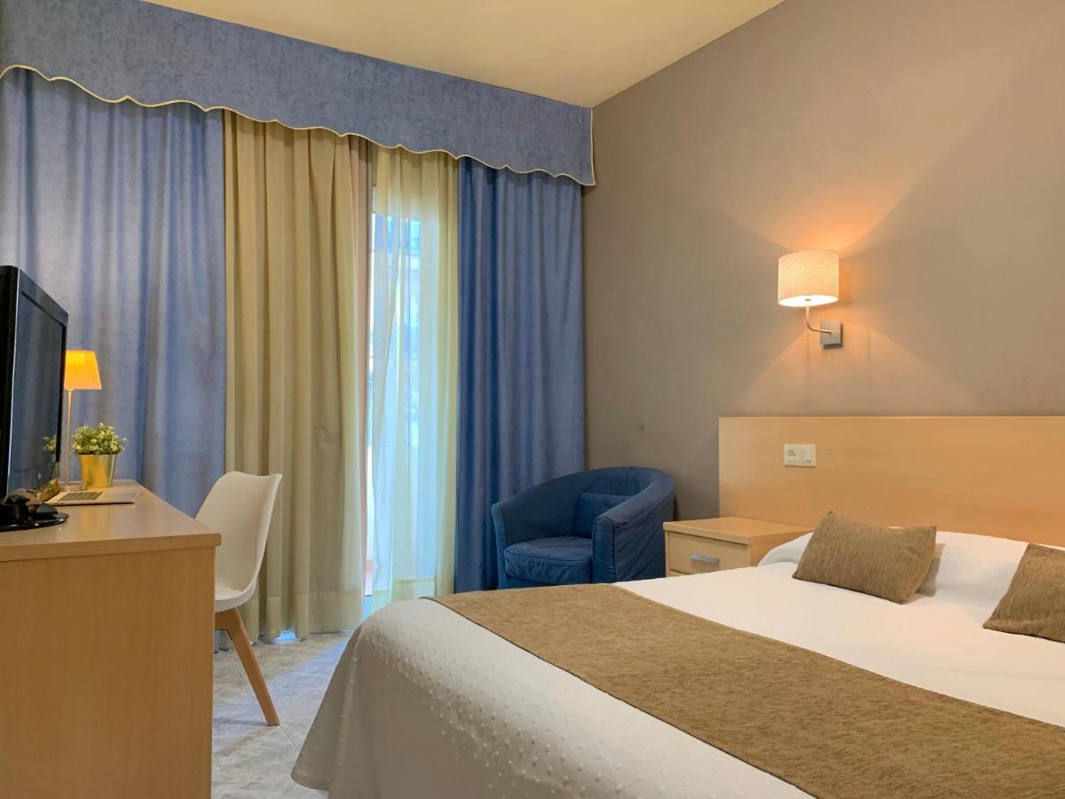 Hotel Restaurant Llansola Sant Carlos de la Ràpita Kültér fotó