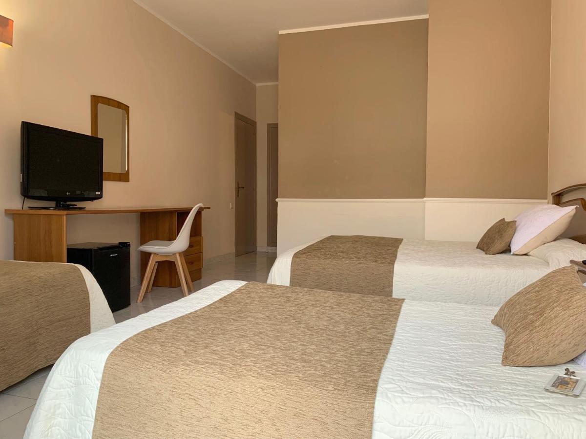 Hotel Restaurant Llansola Sant Carlos de la Ràpita Kültér fotó