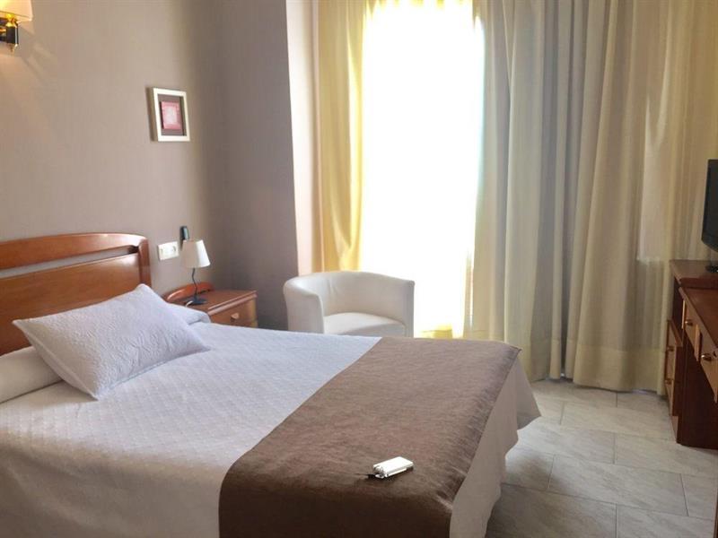 Hotel Restaurant Llansola Sant Carlos de la Ràpita Kültér fotó