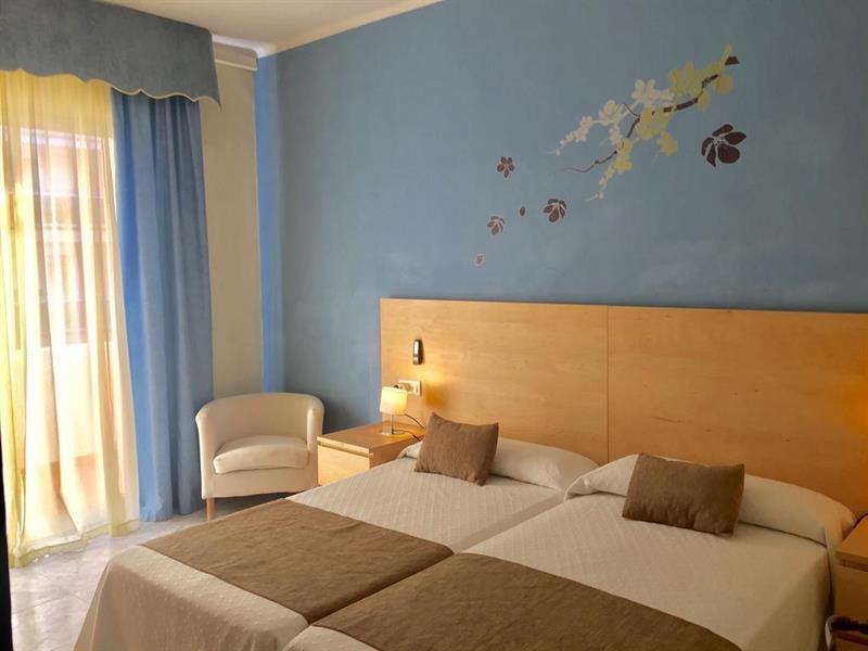 Hotel Restaurant Llansola Sant Carlos de la Ràpita Kültér fotó